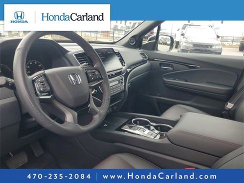 Used 2025 Honda Ridgeline Black Edition image 15
