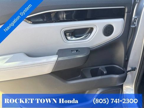 Used 2023 Honda Pilot Touring image 21