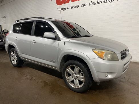 Used 2006 Toyota RAV4 Sport image 2