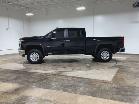 Used 2022 Chevrolet Silverado 2500 LT w/ Convenience Package image 5