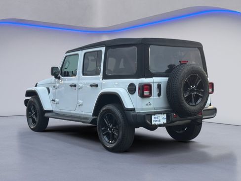 Used 2021 Jeep Wrangler Unlimited Sahara image 11