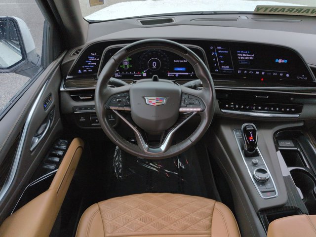 Used 2022 Cadillac Escalade Premium Luxury w/ Performance Package AWD/4WD image 17