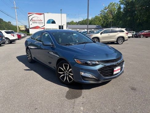 Used 2024 Chevrolet Malibu RS FWD image 2