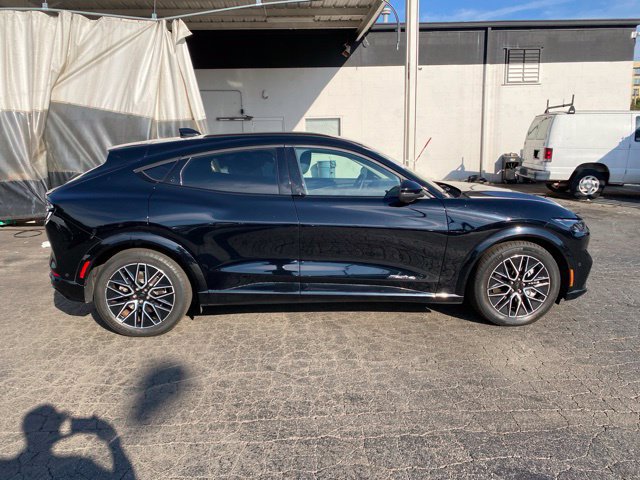 Used 2024 Ford Mustang Mach-E Premium AWD/4WD image 4
