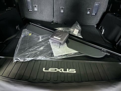 Used 2026 Lexus GX 550 w/ Accessory Package (2T) image 6