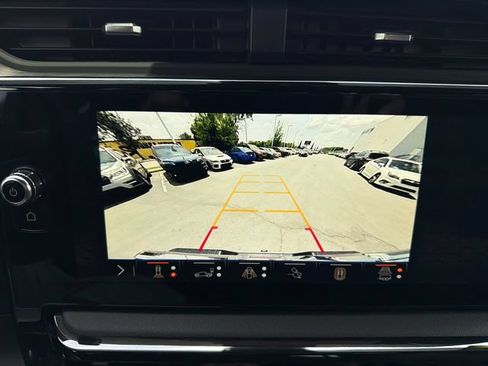Used 2025 GMC Sierra 1500 AT4 w/ AT4 Premium Package AWD/4WD image 13