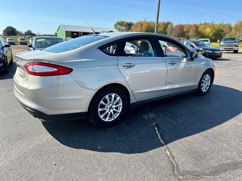Used 2016 Ford Fusion S image 8