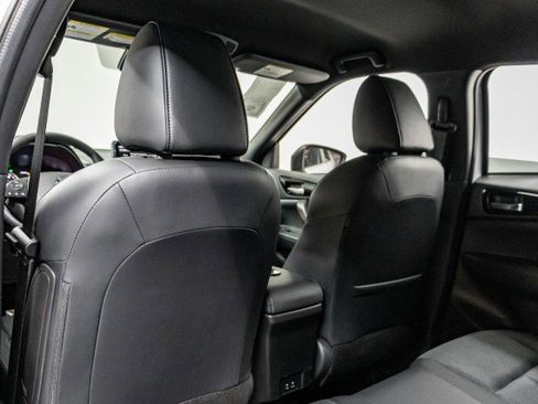 New 2025 Mitsubishi Eclipse Cross Black Edition image 18