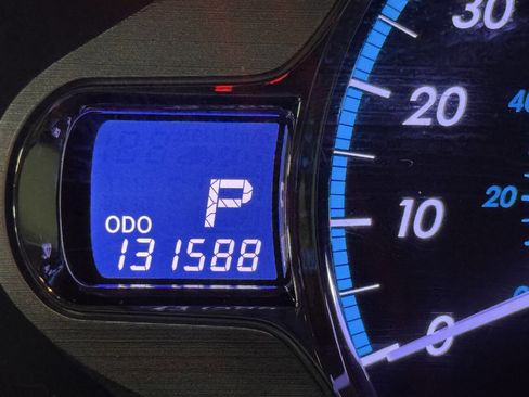 Used 2013 Toyota Sienna XLE image 40