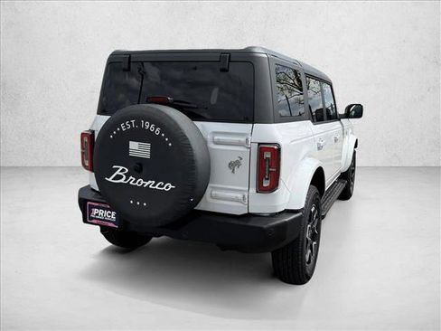 Used 2024 Ford Bronco Outer Banks AWD/4WD image 5