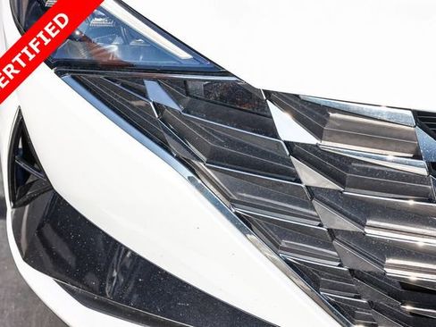 Certified 2023 Hyundai Elantra Limited image 10