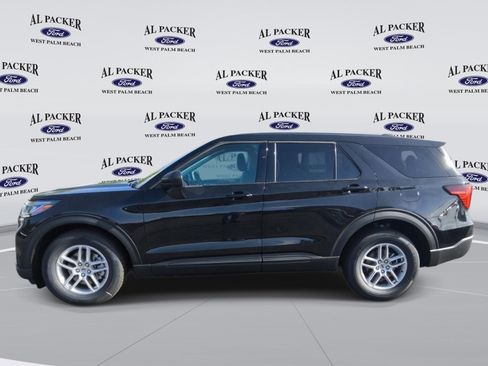 New 2026 Ford Explorer Active RWD image 2