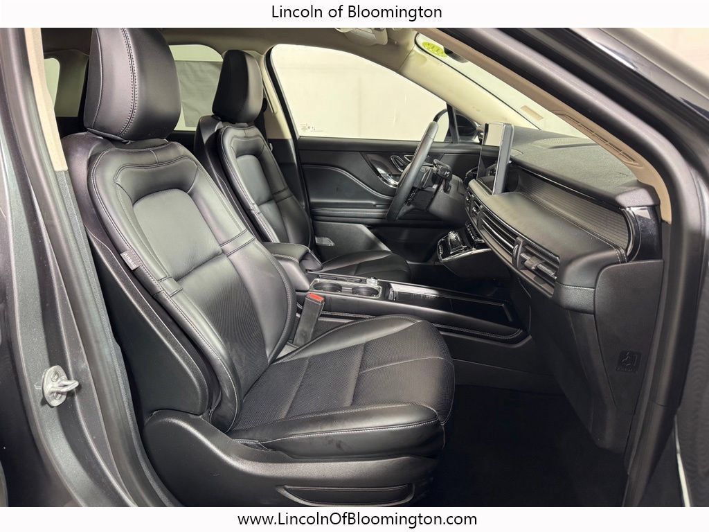 Used 2023 Lincoln Corsair AWD w/ Equipment Group 101A image 12