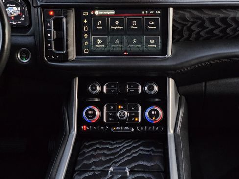 Used 2023 GMC Yukon XL Denali w/ Denali Reserve Package image 32