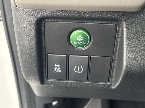 Certified 2018 Honda HR-V LX image 19