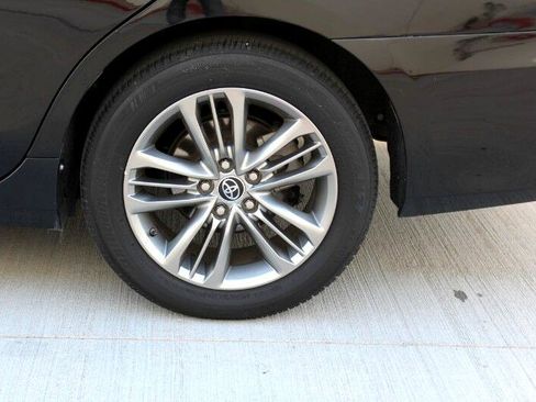 Used 2016 Toyota Camry SE image 30