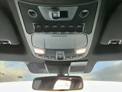 Used 2022 Ford F250 Platinum w/ FX4 Off-Road Package image 32