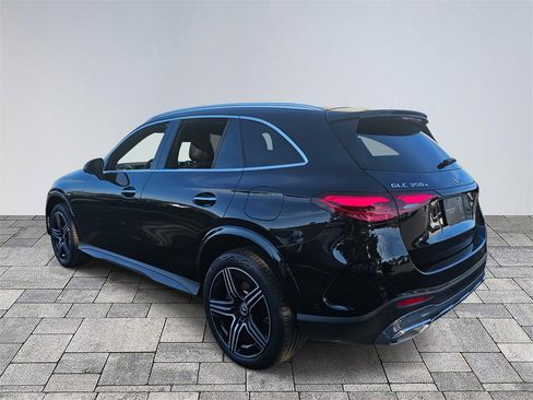 Certified 2025 Mercedes-Benz GLC 350e 4MATIC image 5