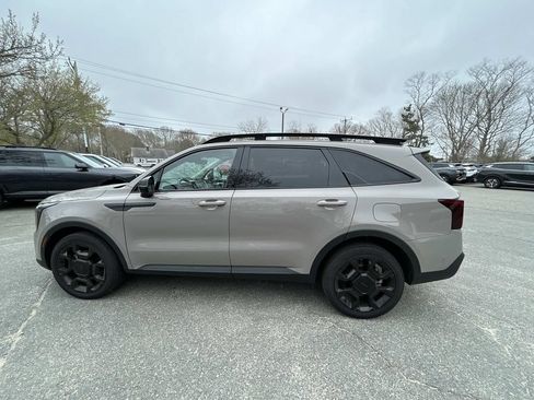 Used 2025 Kia Sorento SX AWD/4WD image 7
