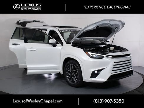 Used 2024 Lexus TX 350 FWD w/ Technology Package image 16