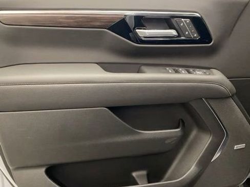 New 2026 Chevrolet Tahoe Premier AWD/4WD image 32