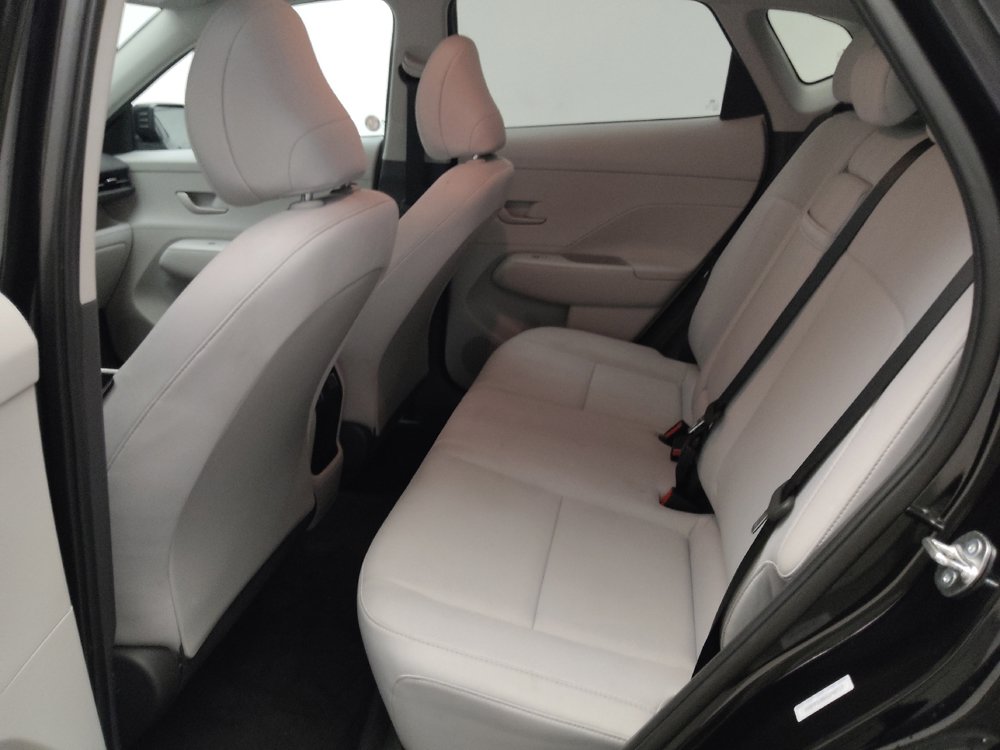 Used 2025 Hyundai Kona SEL FWD image 18