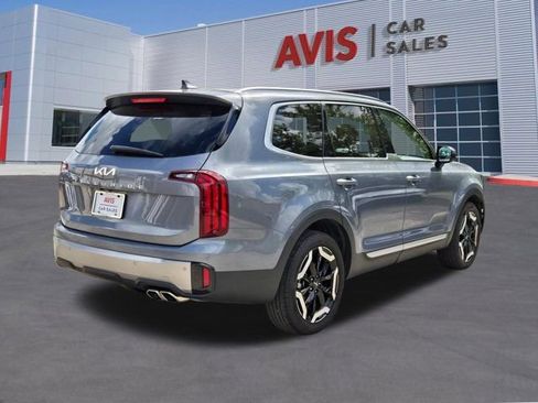 Used 2025 Kia Telluride S image 6