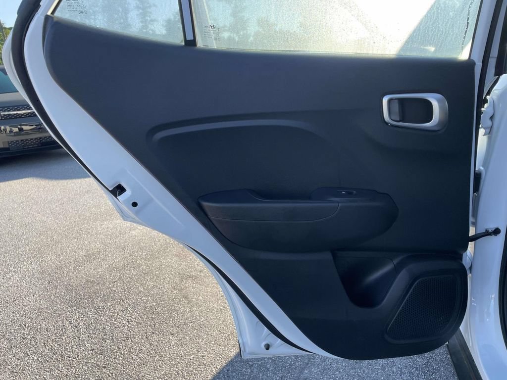 Certified 2026 Hyundai Venue SEL FWD image 2
