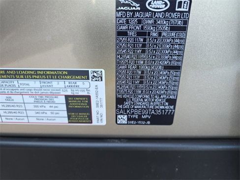 New 2026 Land Rover Range Rover Long Wheelbase SE image 22