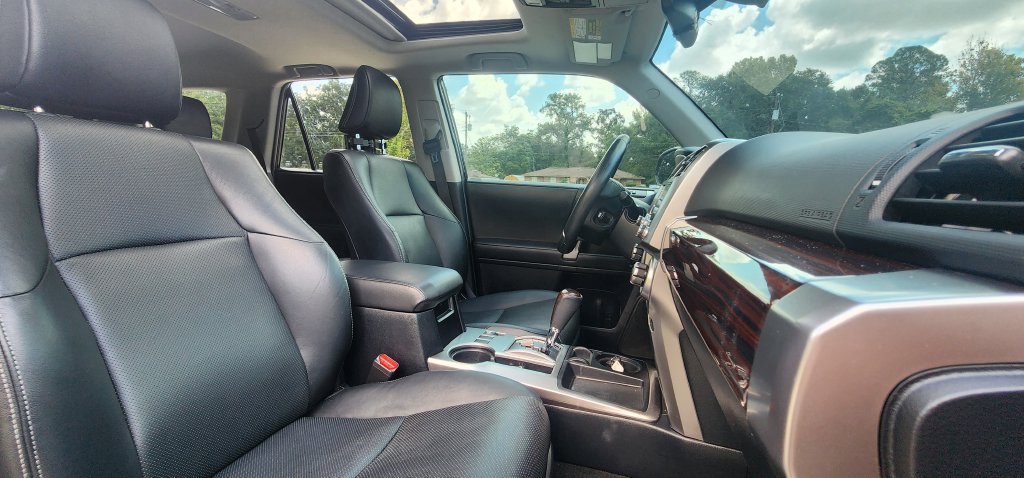 Used 2024 Toyota 4Runner Limited RWD image 26