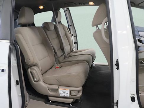 Used 2017 Honda Odyssey SE image 28