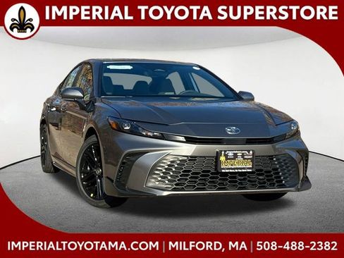 New 2026 Toyota Camry SE FWD image 1
