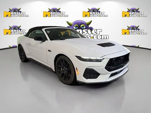 Used 2024 Ford Mustang GT Premium RWD image 3