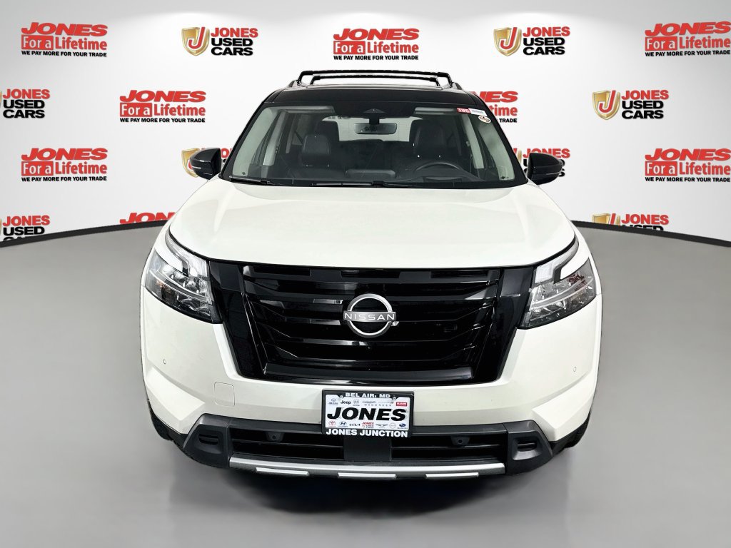 Certified 2024 Nissan Pathfinder Platinum AWD/4WD image 15