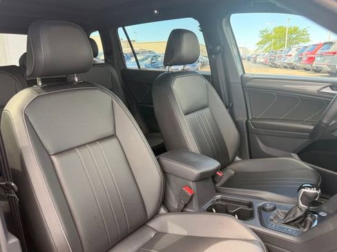 Certified 2024 Volkswagen Tiguan SE R-Line AWD/4WD image 17