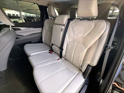 New 2026 INFINITI QX60 Luxe w/ Cargo Package image 10