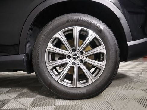 Used 2025 Mercedes-Benz GLC 300 image 31