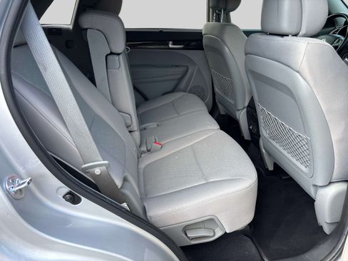 Used 2014 Kia Sorento LX w/ LX V6 Convenience Package AWD/4WD image 15