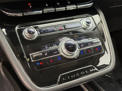 Used 2022 Lincoln Corsair AWD w/ Equipment Group 101A image 24
