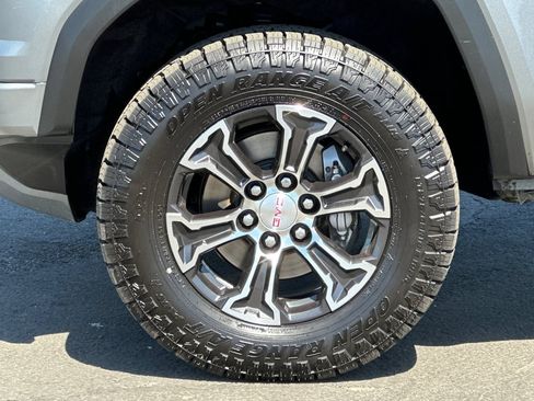 Used 2023 GMC Canyon AT4 w/ AT4 Premium Package AWD/4WD image 35