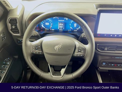 Used 2025 Ford Bronco Sport Outer Banks image 14