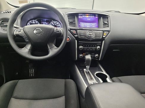 Used 2020 Nissan Pathfinder S AWD/4WD image 22