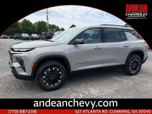 New 2026 Chevrolet Traverse Z71 w/ Enhanced Driving Package AWD/4WD image 1
