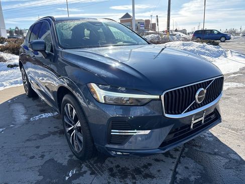 Certified 2023 Volvo XC60 B5 Core w/ Climate Package image 4