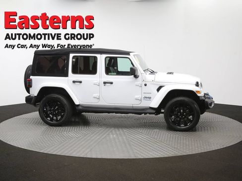 Used 2022 Jeep Wrangler Unlimited Sahara w/ Cold Weather Group AWD/4WD image 47
