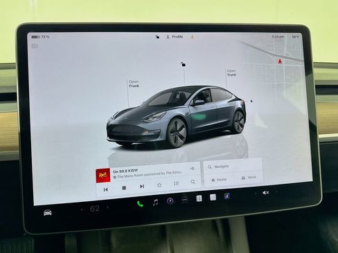 Used 2023 Tesla Model 3 Standard Range RWD image 18
