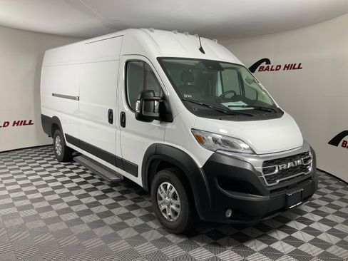 New 2026 RAM ProMaster 3500 w/ Quick Order Package 22G SLT image 1