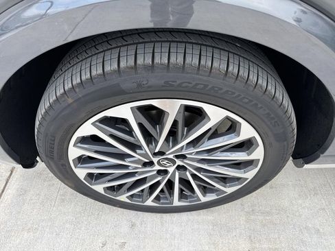 New 2026 Hyundai Palisade Calligraphy FWD image 17