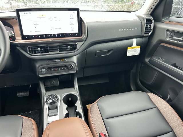 New 2026 Ford Bronco Sport Outer Banks w/ Outer Banks Tech Package+ AWD/4WD image 14