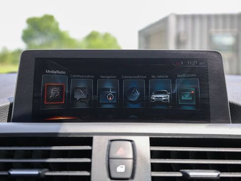 Used 2017 BMW M2 RWD image 27
